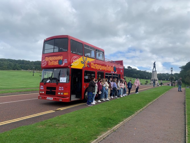 Unbeatable Ticket Price For City Sightseeing Belfast Day Hop On Hop