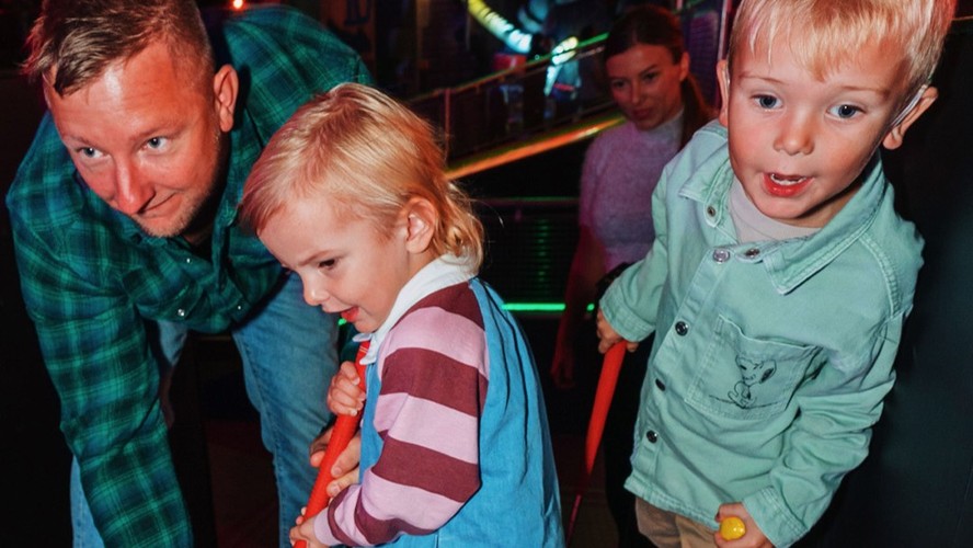 Swansea Crazy Golf Tickets - Bunkers Swansea Tickets
