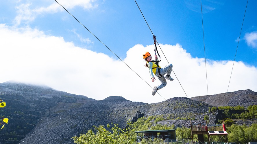 andwang ❤︎ kirakira zip up black 002 andwang Kirakira Zip up ブラック 002 andwang Kirakira zip up black