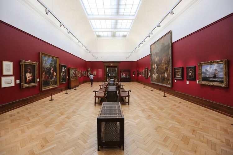 An art exhibit hall in Bristol Museum and Art Gallery