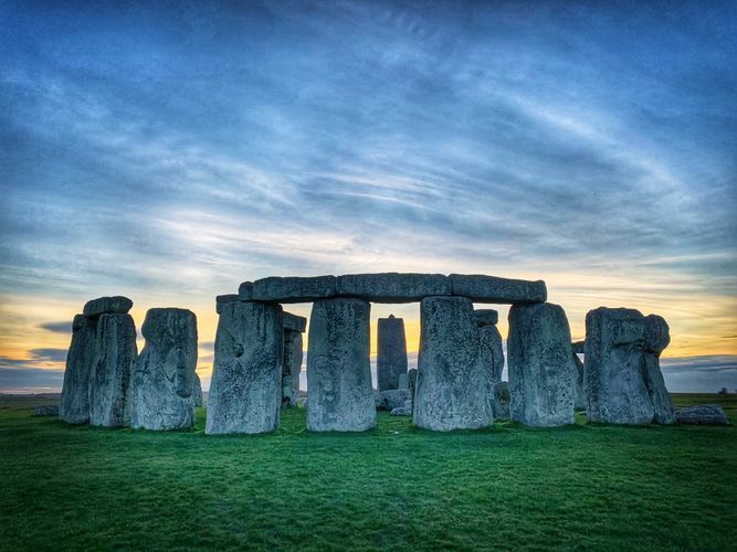 Stonehenge Walking Tour - Vidi Guides