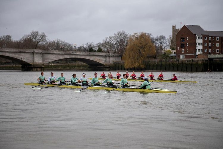 Cambridge and Oxford's female rowing teams competing against each other in the annual boat race